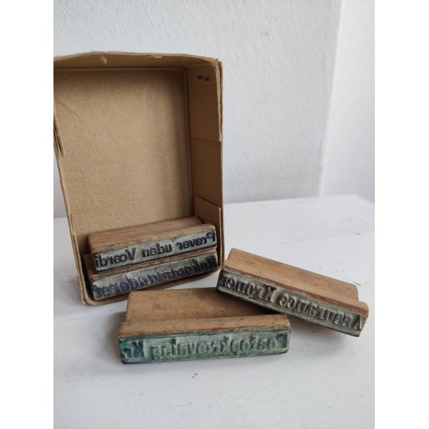 Vintage sm� stempler, fx Varer uden V�rdi og Rekommanderet