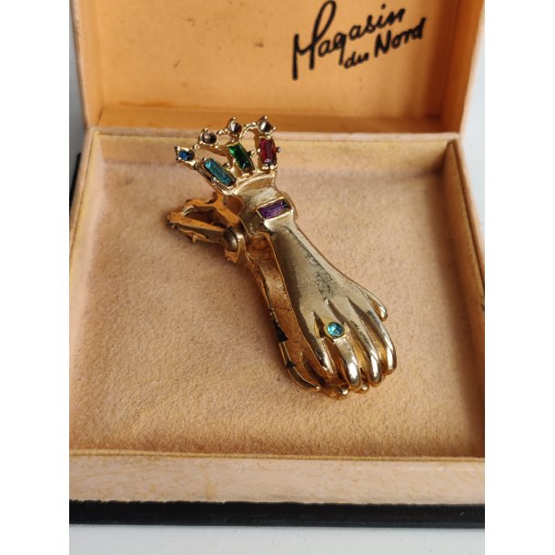 Gyldne h�nder klips med farvede sten