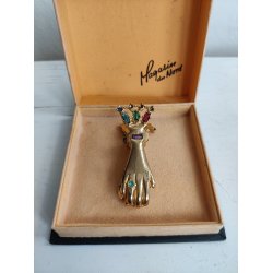 Gyldne h�nder klips med farvede sten