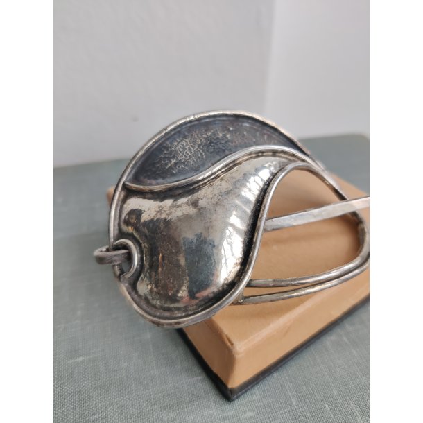 Fors�lvet unika h�rsp�nde, Jakob Hull