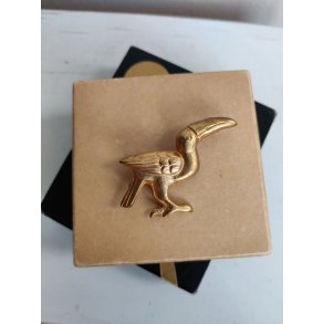 Forgyldt messingbroche med tukan, 1930-1940