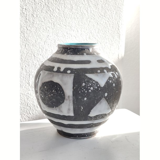 West Germany sgratiffo vase, sort/hvid med turkis inderglasur