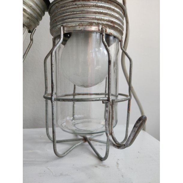 Vintage v�rkstedslampe, bred