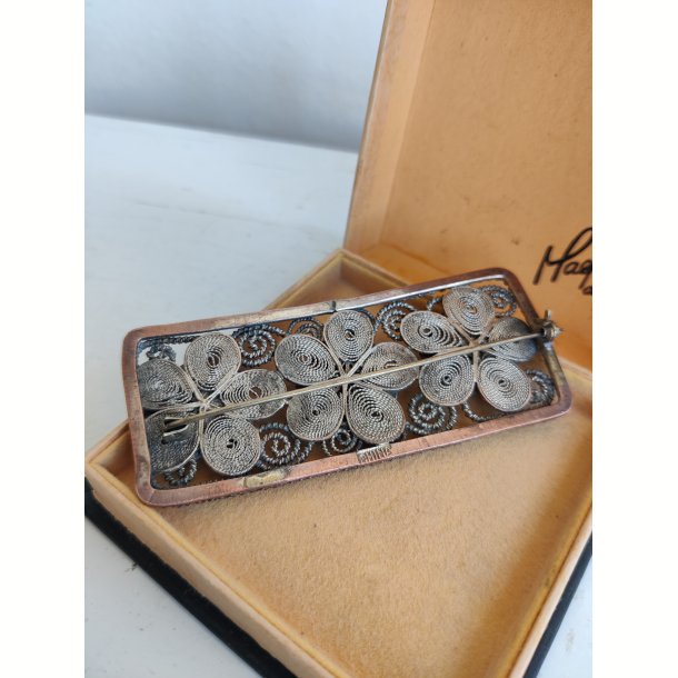Vintage filigran broche med koral og turkis