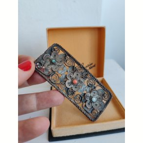 Vintage filigran broche med koral og turkis