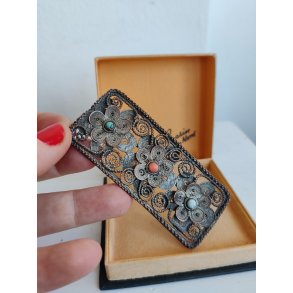 Vintage filigran broche med koral og turkis