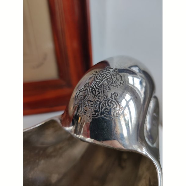 Nautilus sk�l, Royal Sheffield ske-varmer