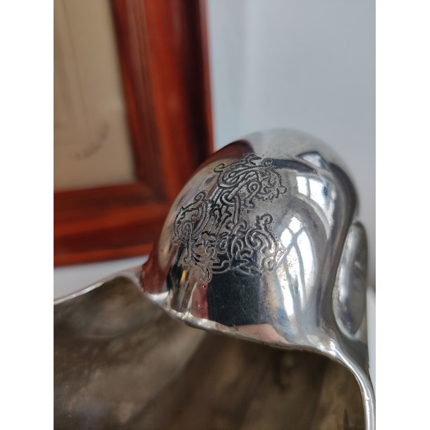 Nautilus sk�l, Royal Sheffield ske-varmer