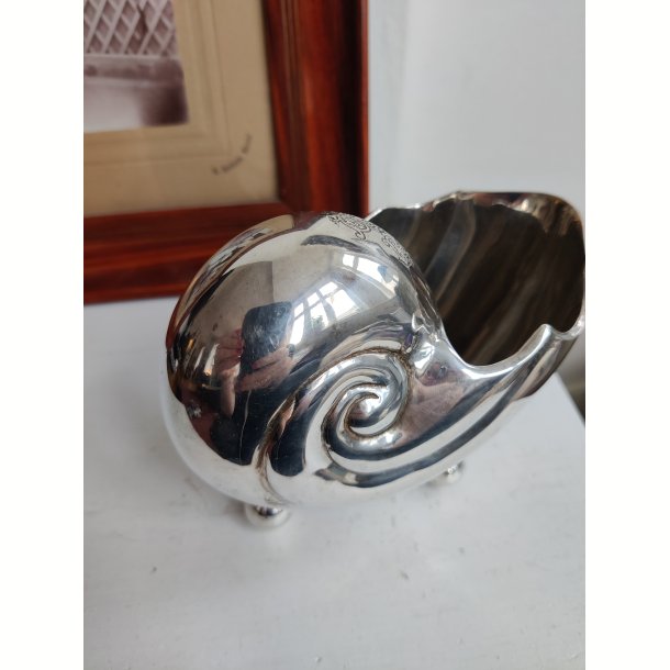 Nautilus sk�l, Royal Sheffield ske-varmer