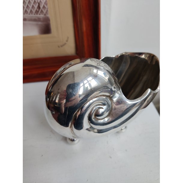 Nautilus sk�l, Royal Sheffield ske-varmer