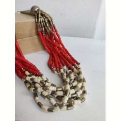 Smuk boho halsk�de creme/r�d