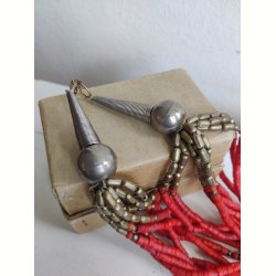 Smuk boho halsk�de creme/r�d