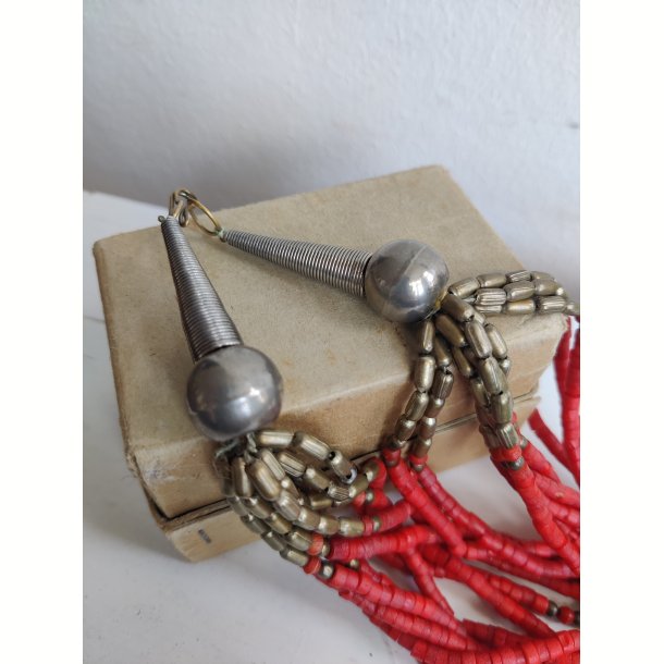 Smuk boho halsk�de creme/r�d