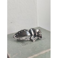 Antik s�lvbroche, blomst og blad
