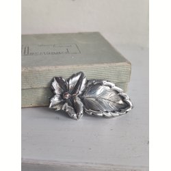 Antik s�lvbroche, blomst og blad