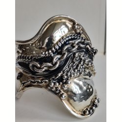 Jacob Hull unika fors�lvet armring