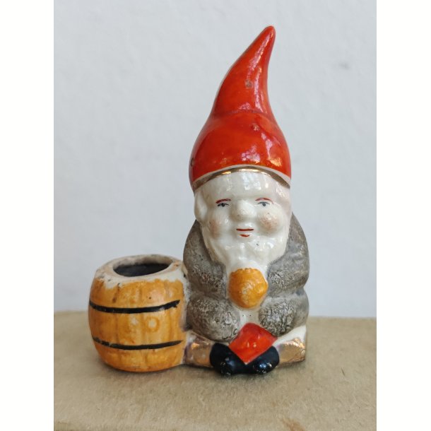 Gammel nisse kertestage, import