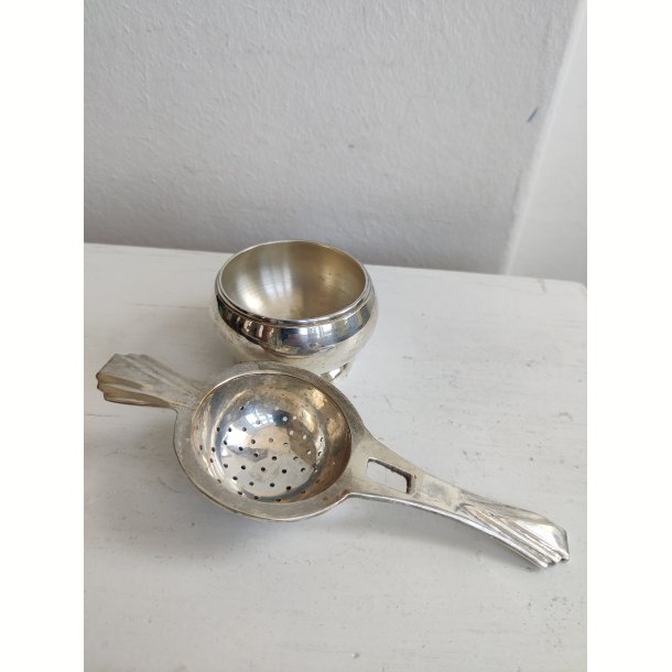 Tesi med undersk�l, fors�lvet metal