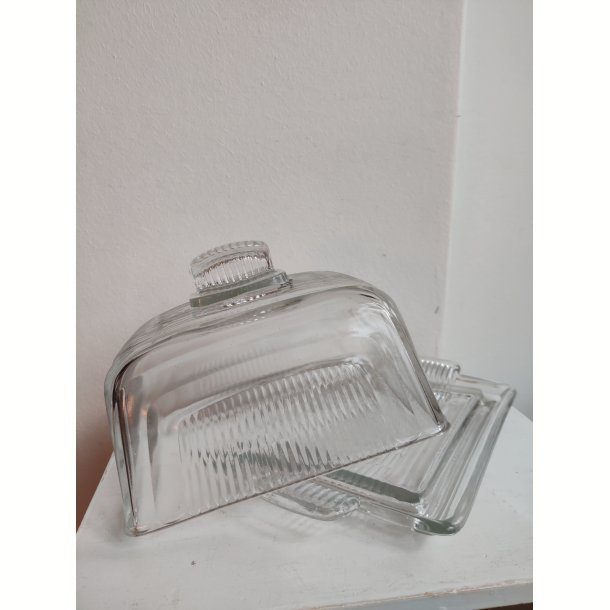 Vintage osteklokke eller sm�rklokke i presset glas