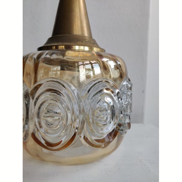 Vintage glaspendel med m�nster og messingtop, 1960-1970