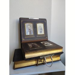 Antikt l�derindbundet fotoalbum