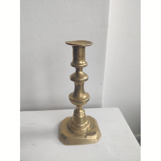 Lysestage af messing, 1850-1900