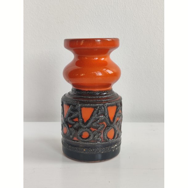 WG vase i orange og sort, fat lava