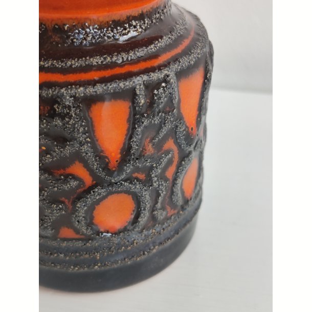 WG vase i orange og sort, fat lava