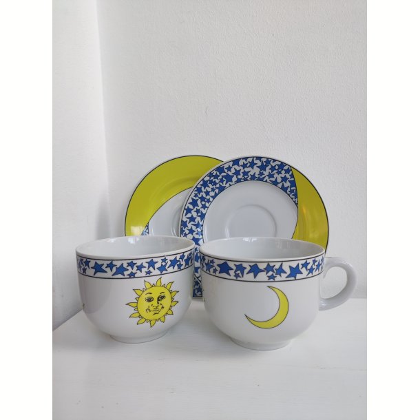 K�mpe kaffekopper fra 1990'erne med sol og m�ne