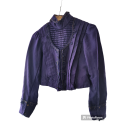 Antik lilla overdel/kjoleliv fra ca. 1890-1910